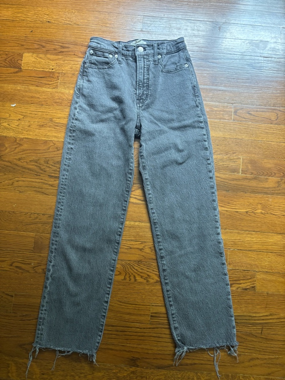 Madewell The Perfect Vintage Straight Jean, Cropped in Black. Size 25.
